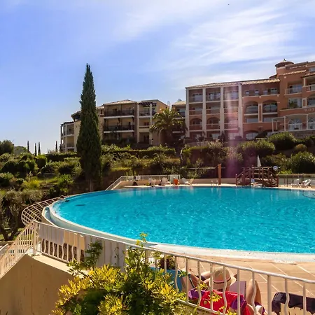 Studio Confortable Avec Terrasse, Piscine Et Animaux Admis A Saint-raphael - Fr-1-504-608
